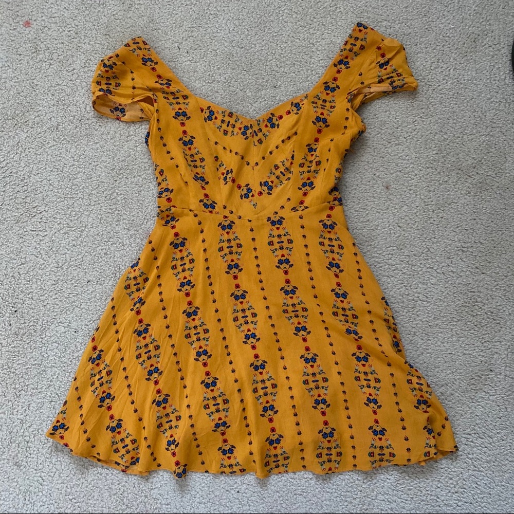 urban outfitters mini yellow flowered dress